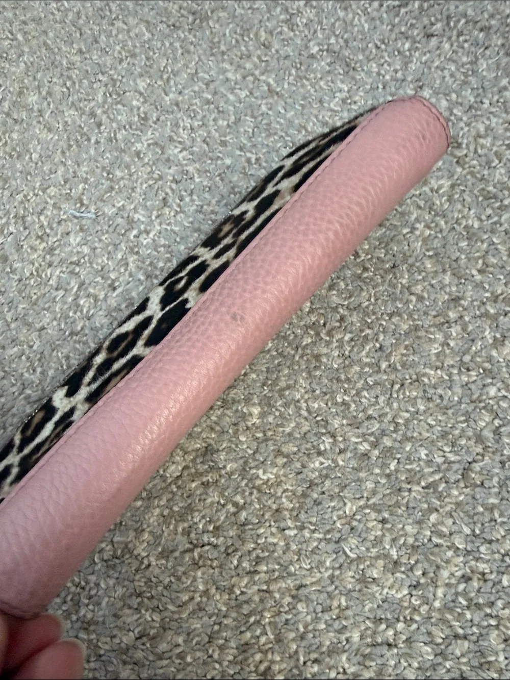 Leopard Print Glitter Zip Wallet in Pink